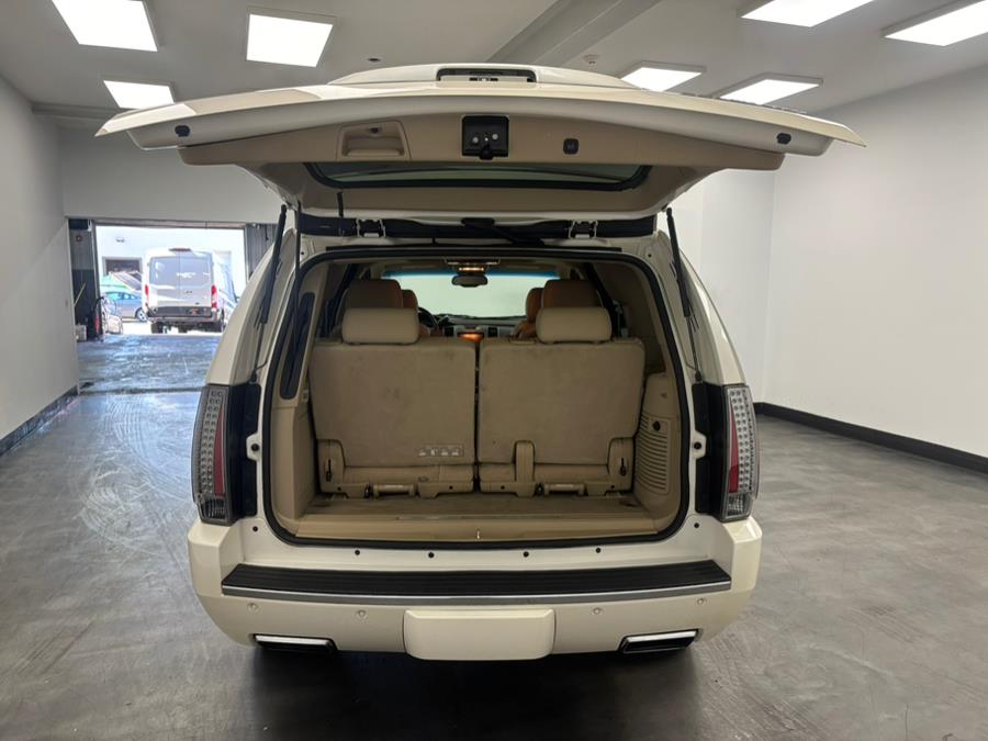 2013 Cadillac Escalade Premium photo