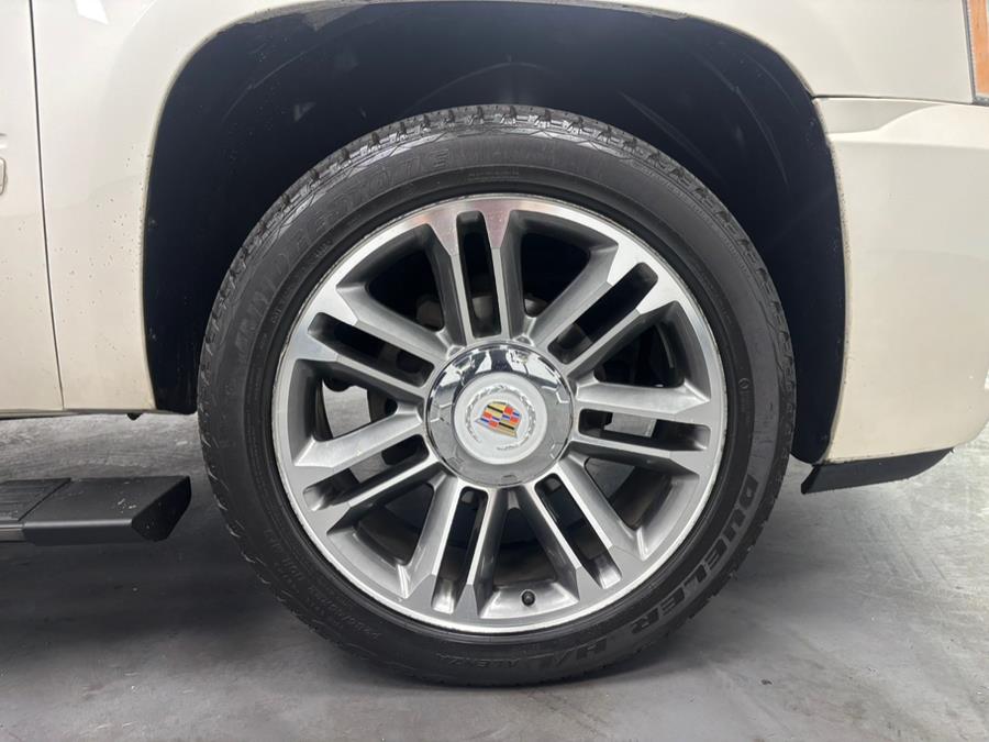 2013 Cadillac Escalade Premium photo