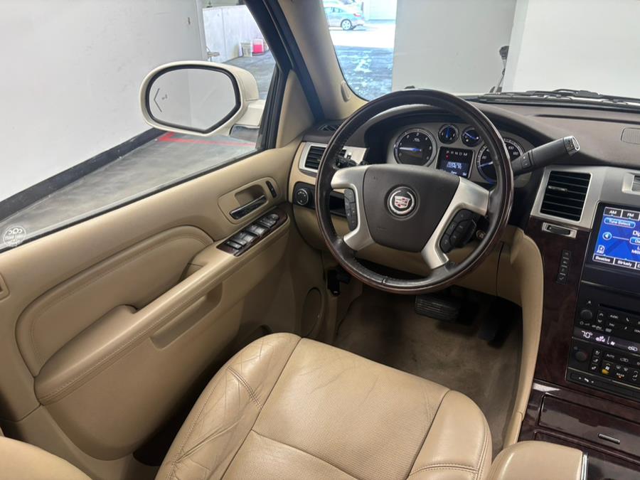 2013 Cadillac Escalade Premium photo