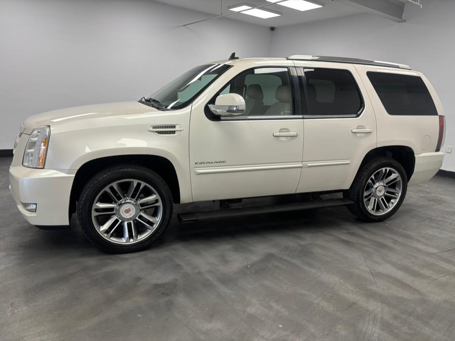 2013 Cadillac Escalade Premium photo