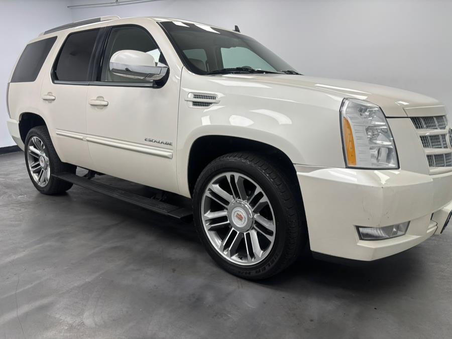 2013 Cadillac Escalade Premium photo