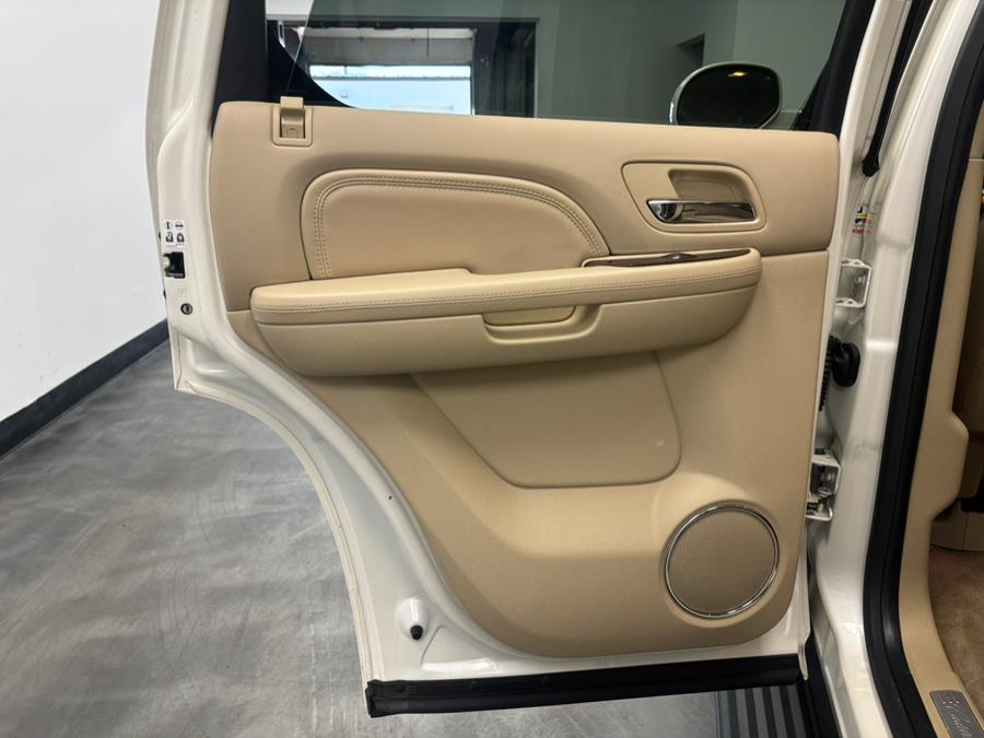2013 Cadillac Escalade Premium photo