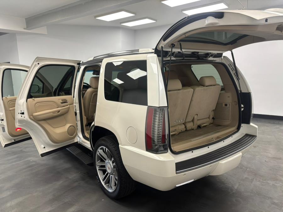 2013 Cadillac Escalade Premium photo