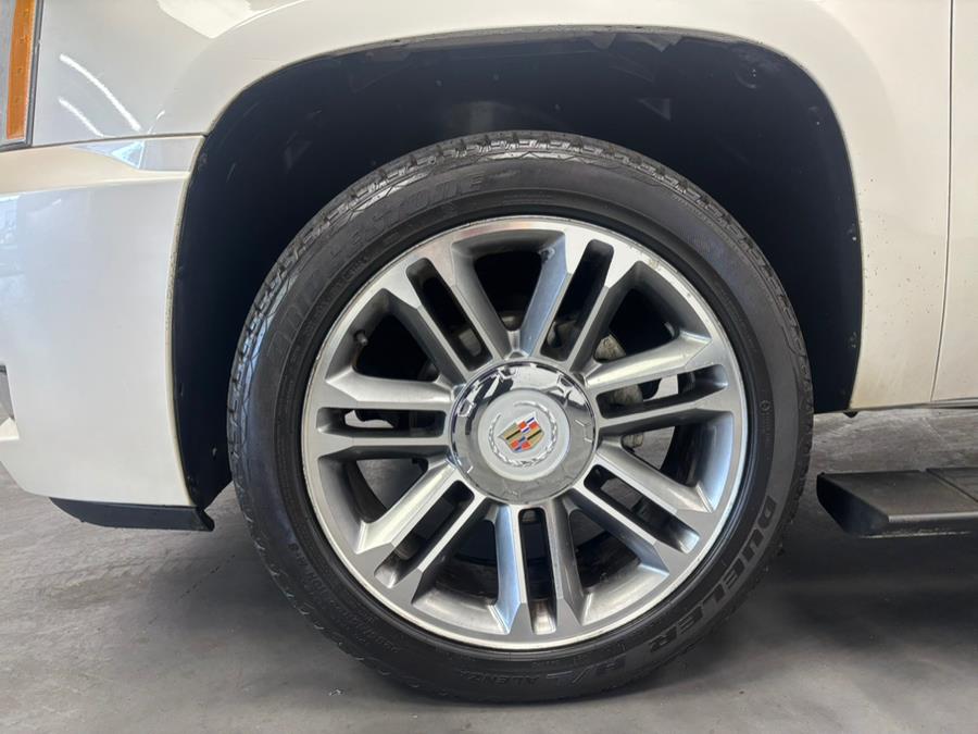 2013 Cadillac Escalade Premium photo