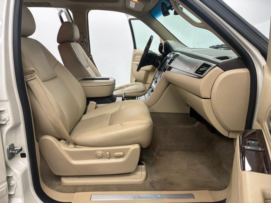 2013 Cadillac Escalade Premium photo