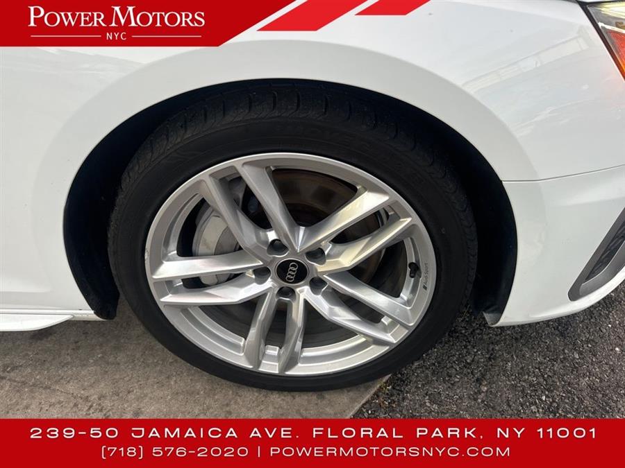 2022 Audi A4 45 S line Premium Plus photo