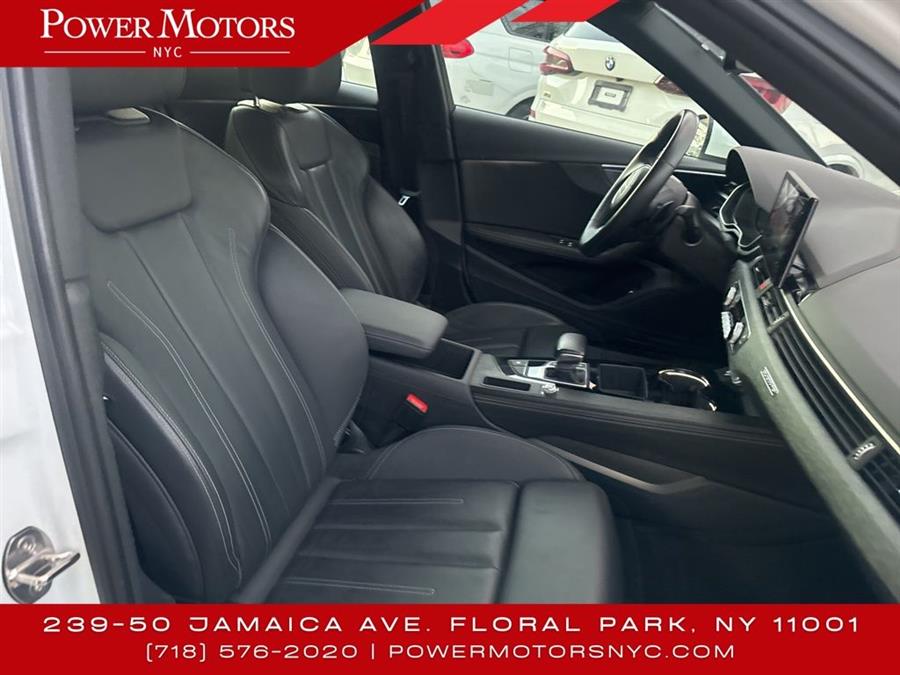 2022 Audi A4 45 S line Premium Plus photo