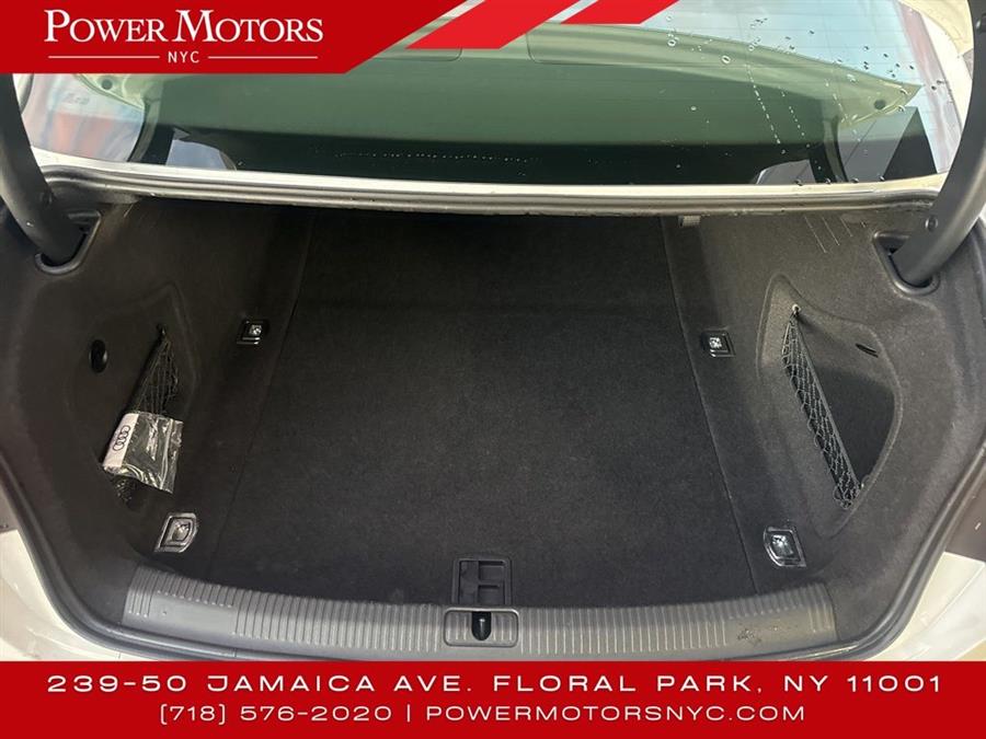 2022 Audi A4 45 S line Premium Plus photo