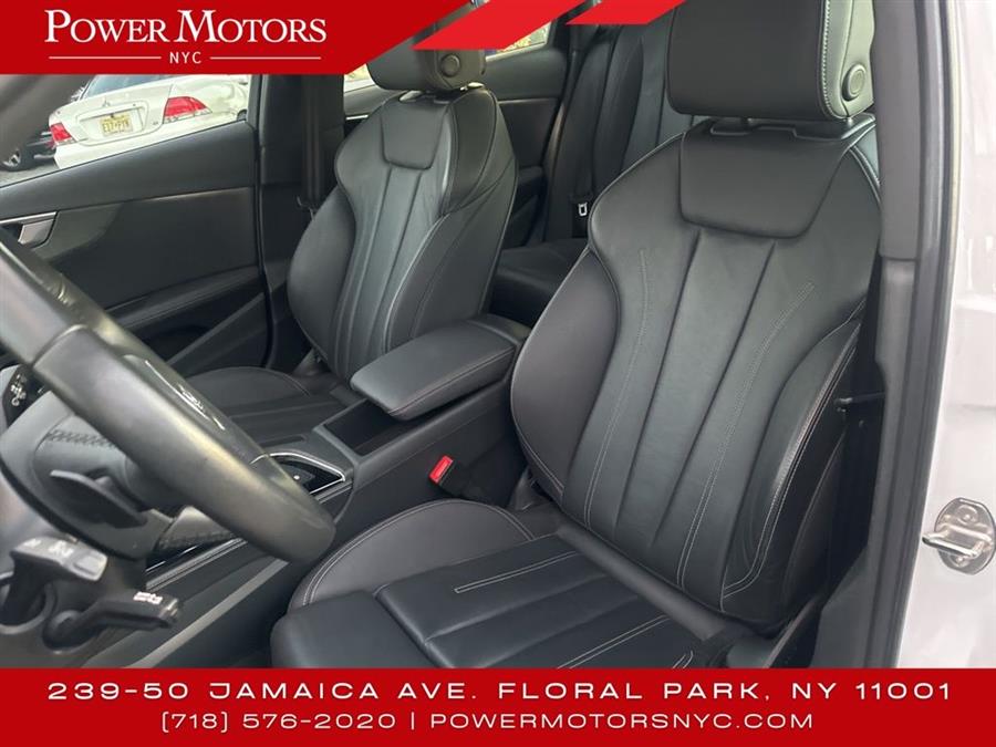 2022 Audi A4 45 S line Premium Plus photo
