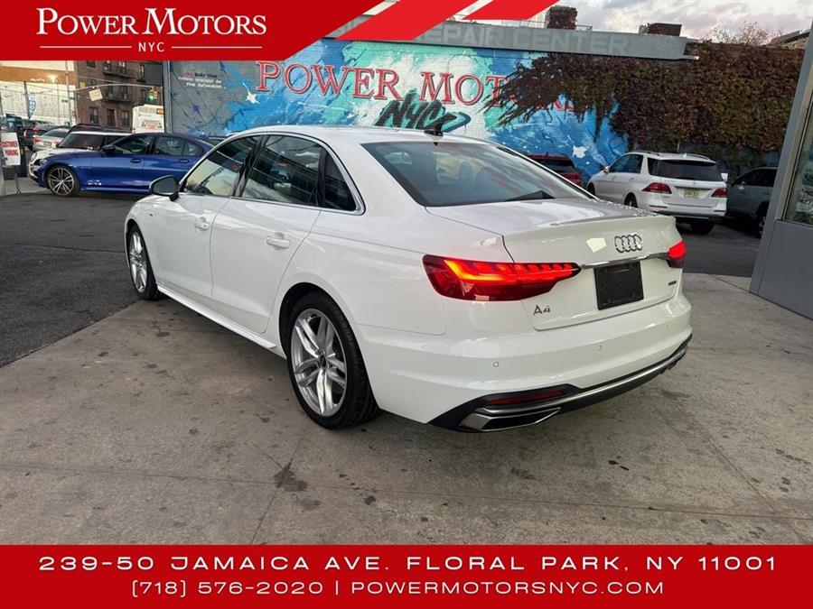 2022 Audi A4 45 S line Premium Plus photo
