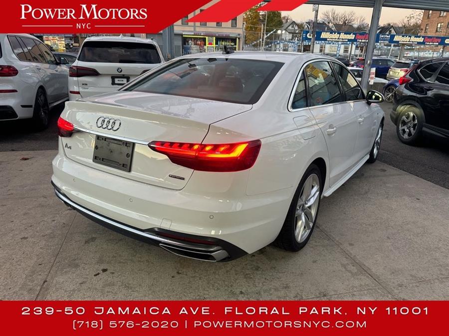 2022 Audi A4 45 S line Premium Plus photo