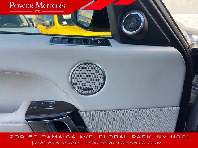 2017 Land Rover Range Rover 5.0L V8 Supercharged Autobiogr photo