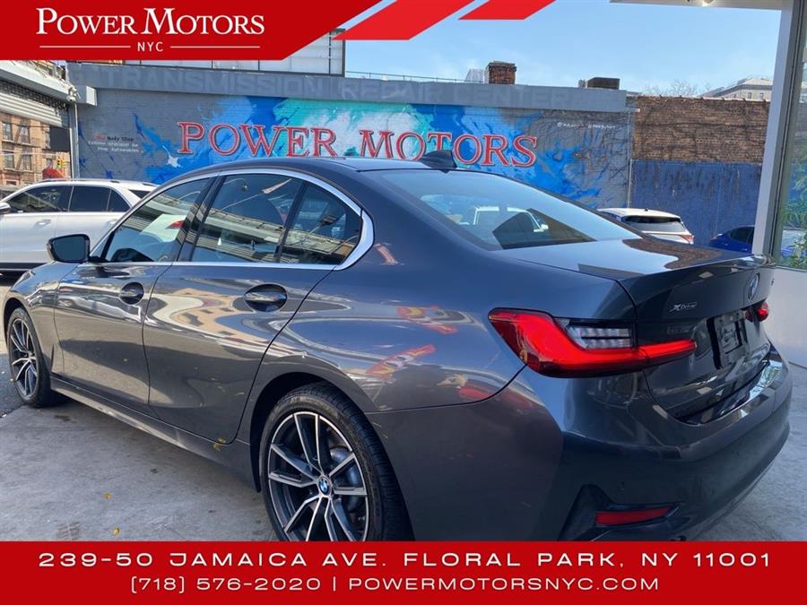 2019 BMW 3-Series 330i xDrive photo