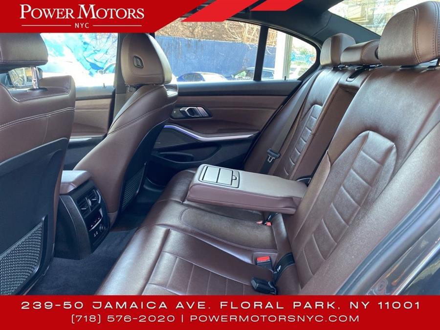 2019 BMW 3-Series 330i xDrive photo
