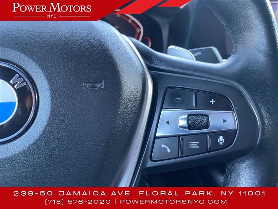 2019 BMW 3-Series 330i xDrive photo