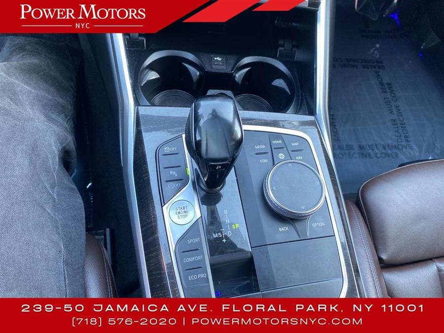 2019 BMW 3-Series 330i xDrive photo