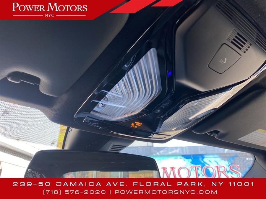 2019 BMW 3-Series 330i xDrive photo
