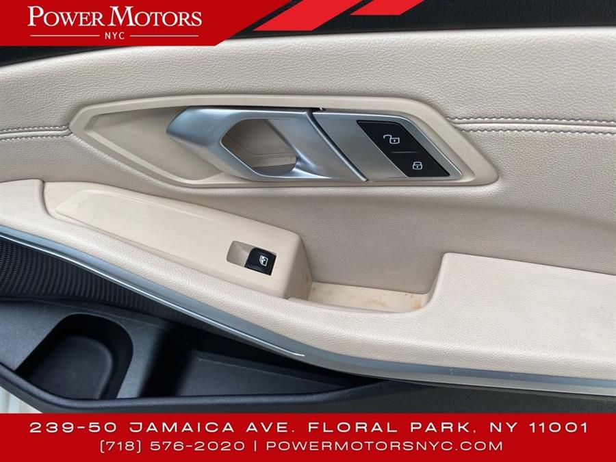 2020 BMW 3-Series 330i xDrive photo