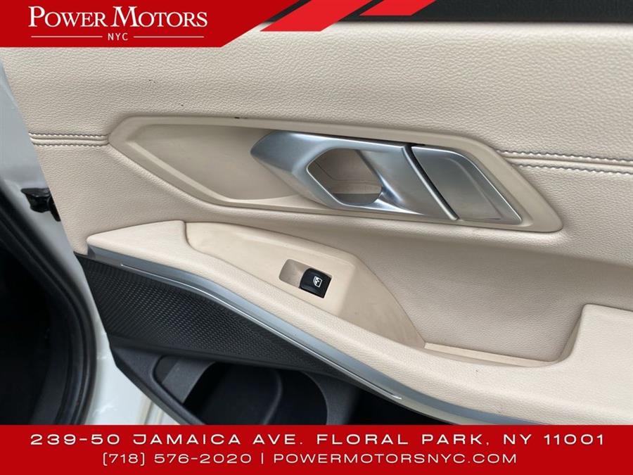 2020 BMW 3-Series 330i xDrive photo