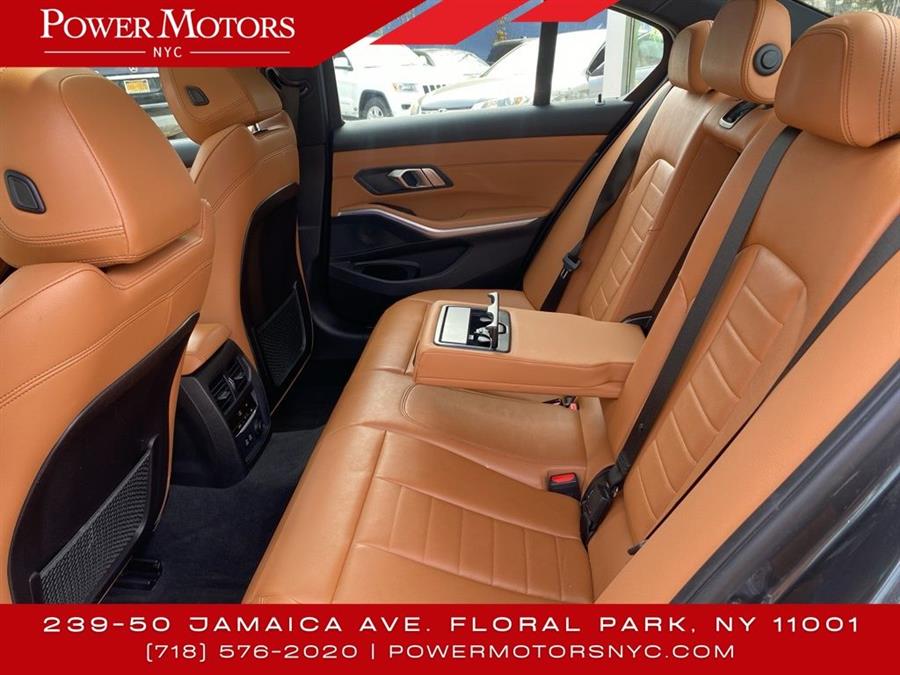 2020 BMW 3-Series 330i xDrive photo