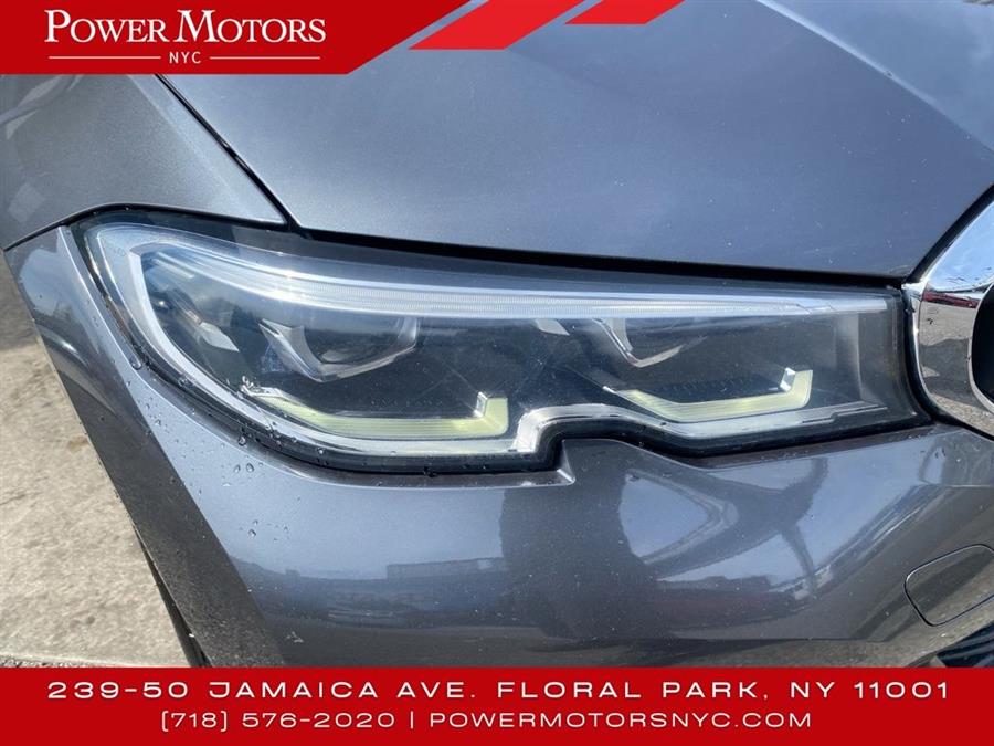 2020 BMW 3-Series 330i xDrive photo