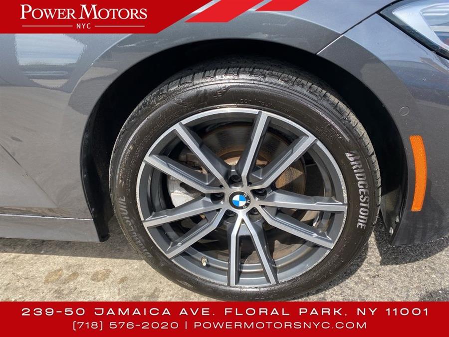 2020 BMW 3-Series 330i xDrive photo