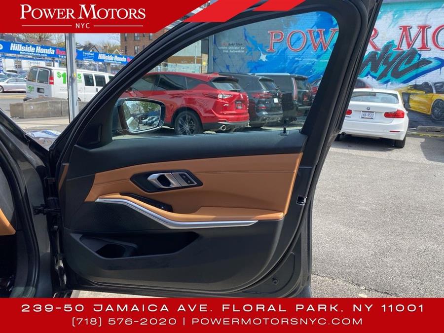 2020 BMW 3-Series 330i xDrive photo