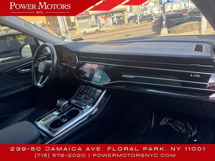 2020 Audi Q7 55 Premium Plus photo