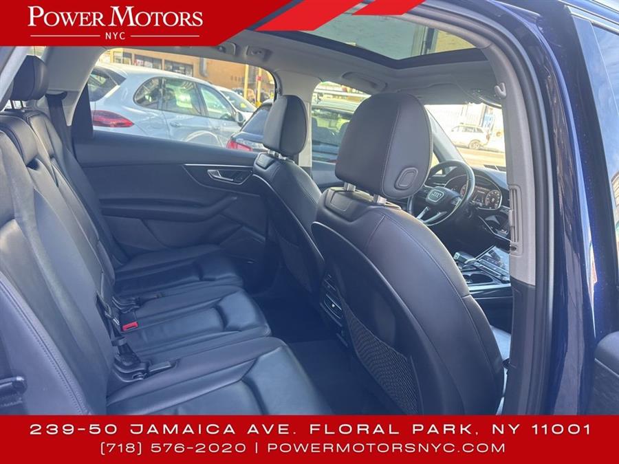 2020 Audi Q7 55 Premium Plus photo