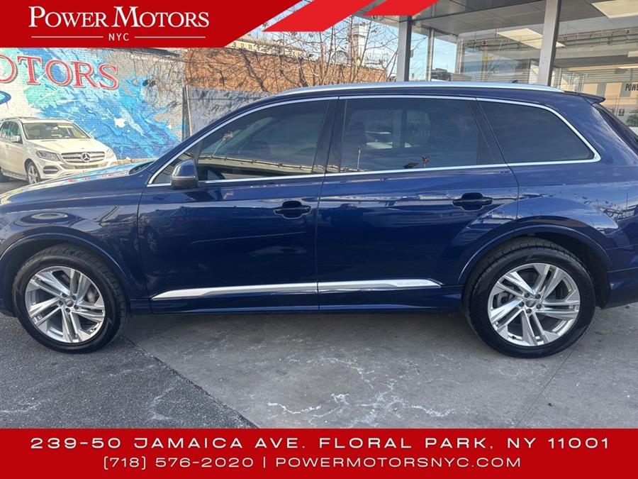 2020 Audi Q7 55 Premium Plus photo