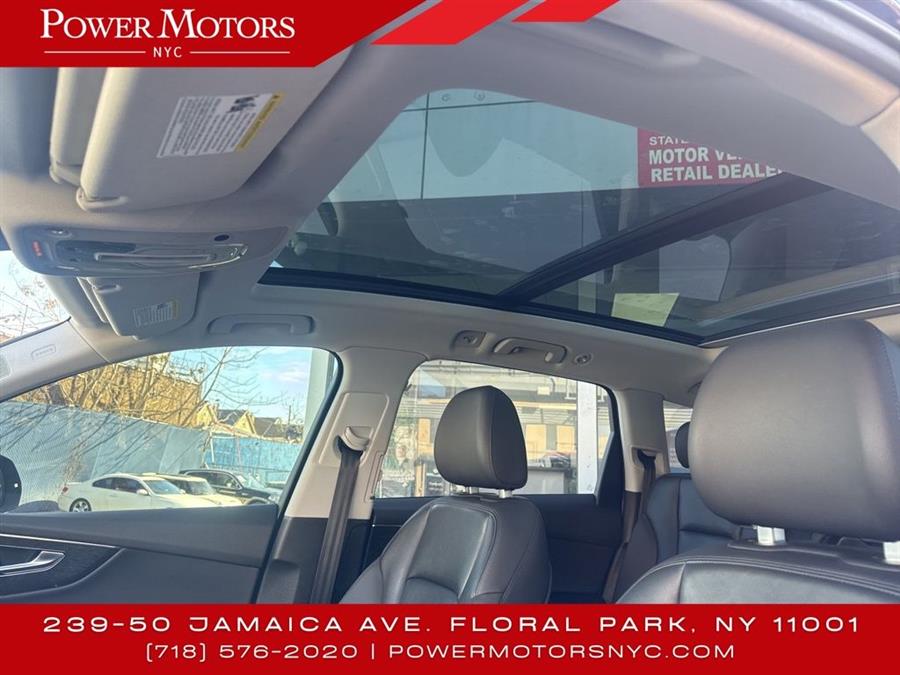 2020 Audi Q7 55 Premium Plus photo