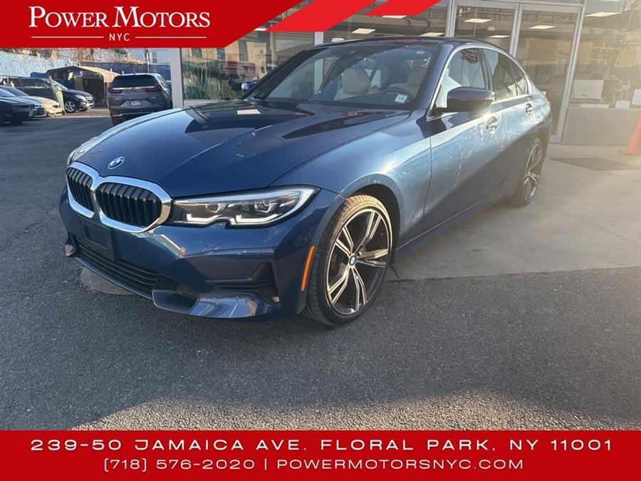 2022 BMW 3-Series 330i xDrive photo