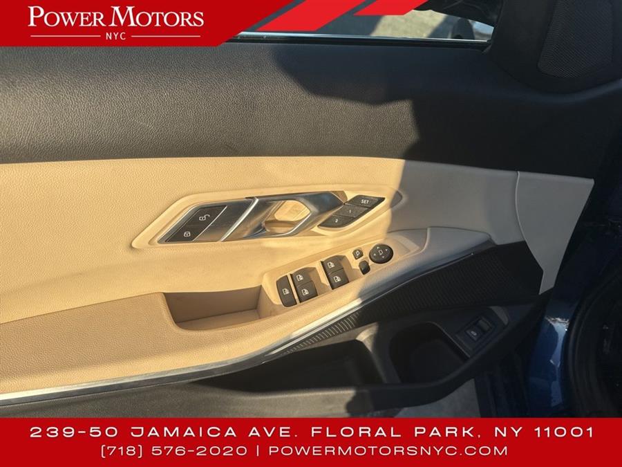 2022 BMW 3-Series 330i xDrive photo