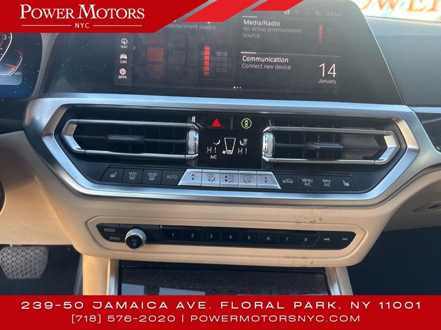 2022 BMW 3-Series 330i xDrive photo
