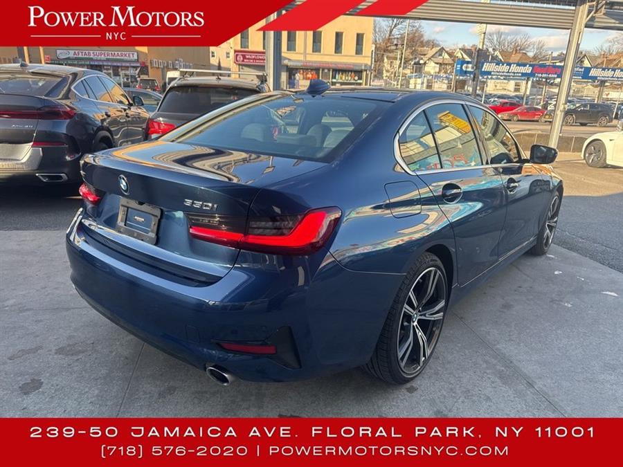 2022 BMW 3-Series 330i xDrive photo