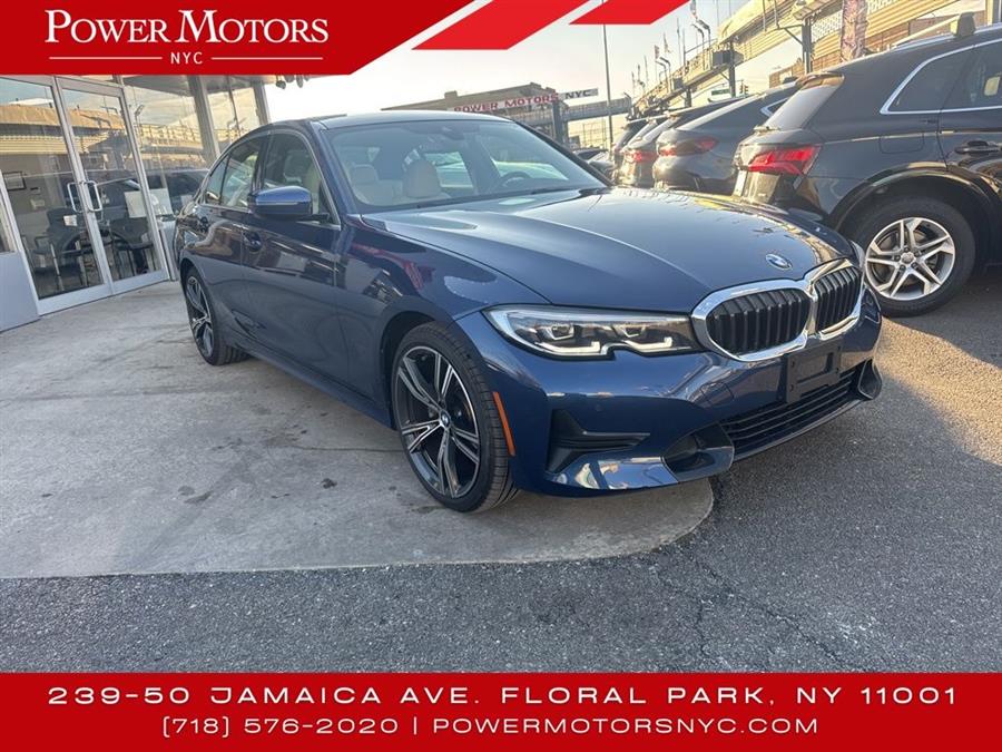 2022 BMW 3-Series 330i xDrive photo