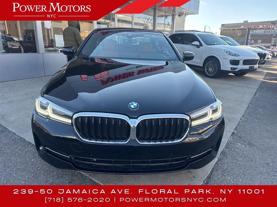 2022 BMW 5-Series 530i xDrive photo