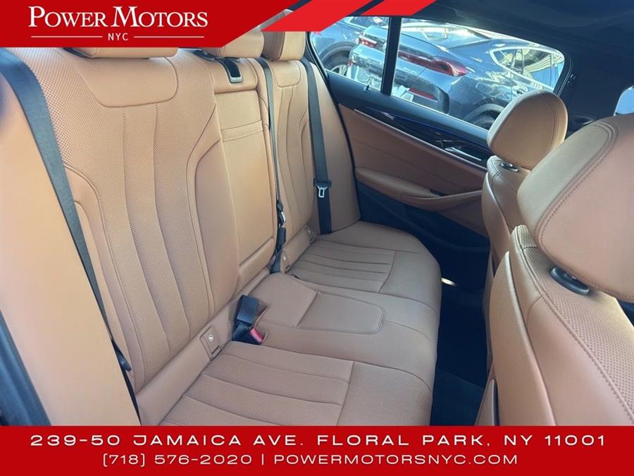 2022 BMW 5-Series 530i xDrive photo