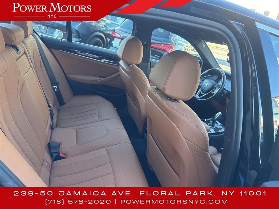 2022 BMW 5-Series 530i xDrive photo