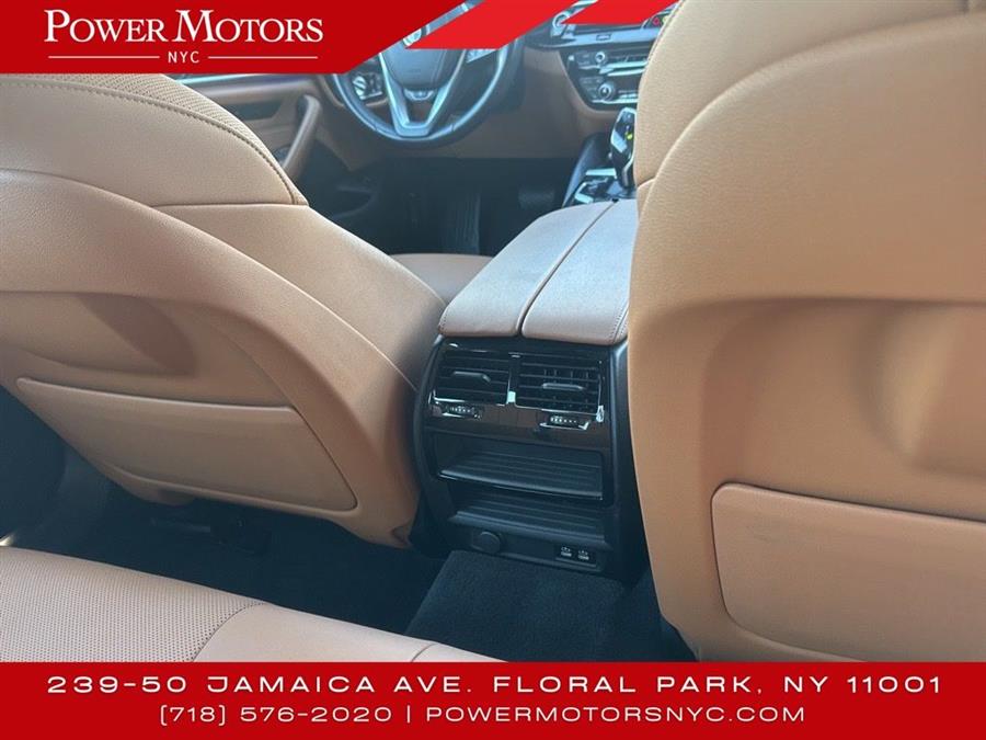 2022 BMW 5-Series 530i xDrive photo