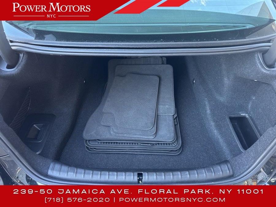 2022 BMW 5-Series 530i xDrive photo