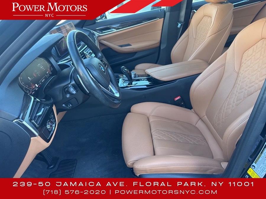 2022 BMW 5-Series 530i xDrive photo
