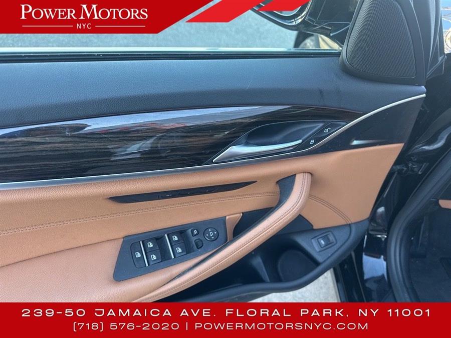 2022 BMW 5-Series 530i xDrive photo