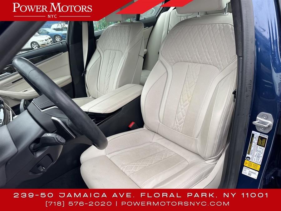 2021 BMW 5-Series 530i photo