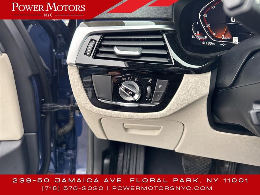 2021 BMW 5-Series 530i photo
