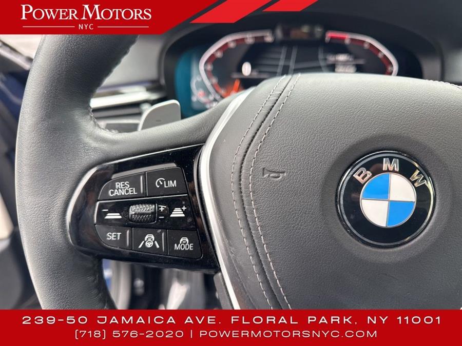 2021 BMW 5-Series 530i photo