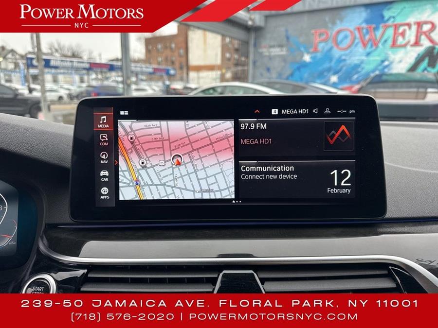 2021 BMW 5-Series 530i photo