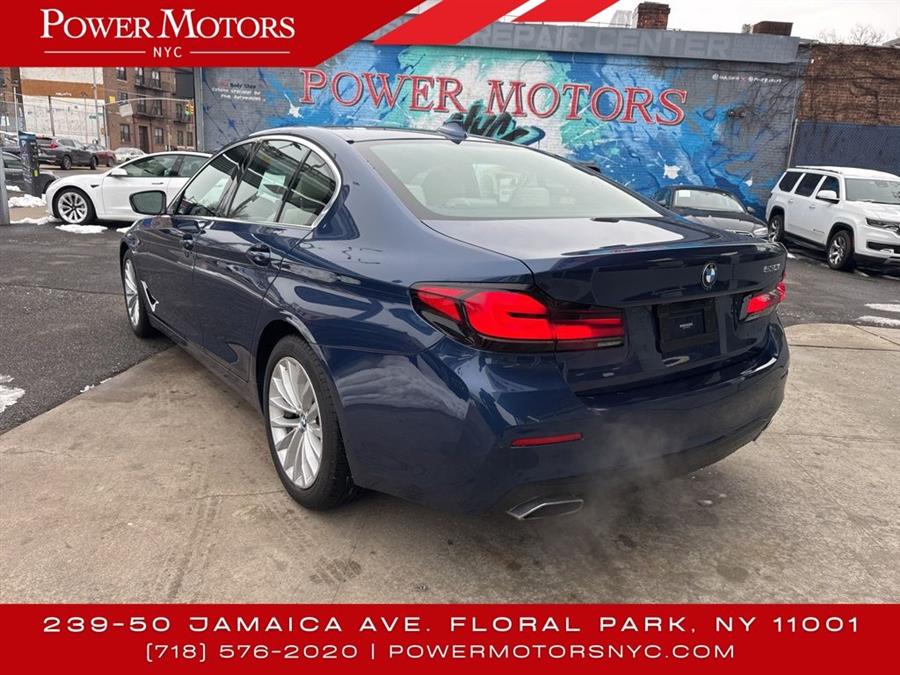 2021 BMW 5-Series 530i photo