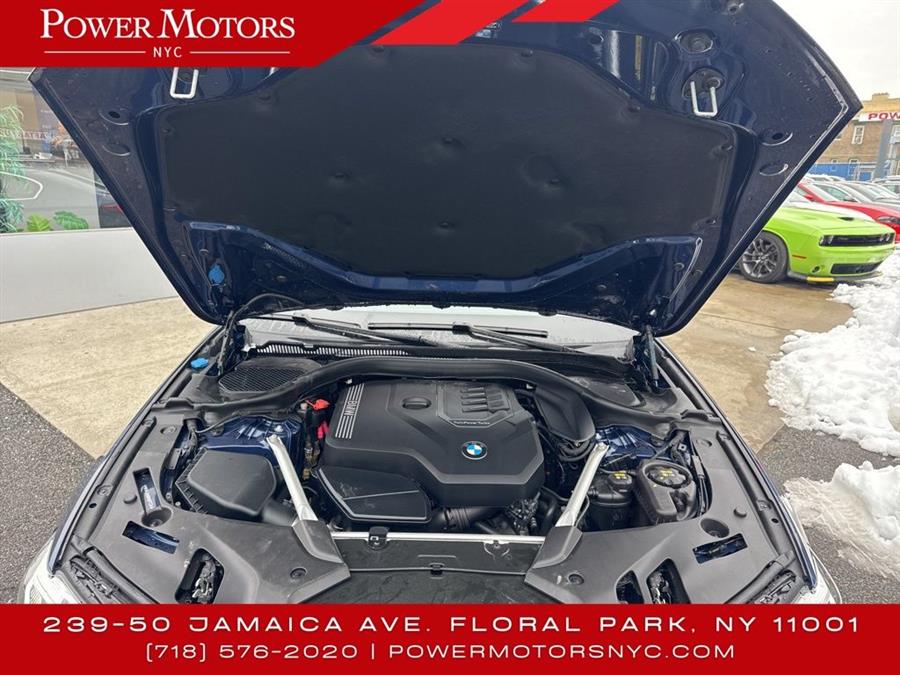2021 BMW 5-Series 530i photo