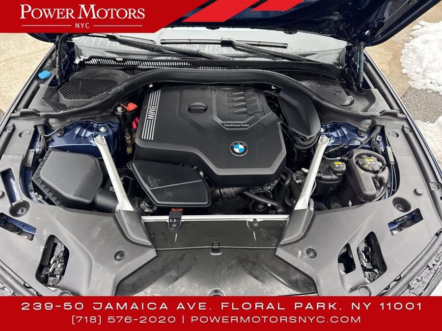 2021 BMW 5-Series 530i photo